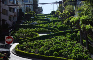 Opłata za przejazd Lombard Street Wikimedia Commons-Rick from Boulder-CC BY 2.0