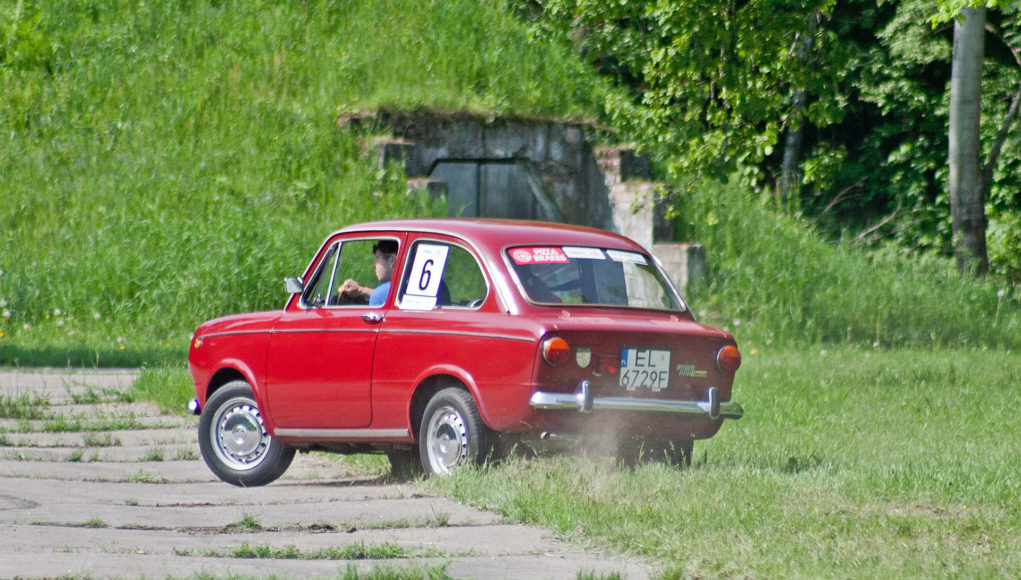 Fiat 850, II Rajd Turystyczny Interia Drive Cup Spała fot. Michał Leśniewski