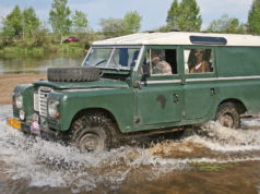 71 lat Land Rovera Land Rover