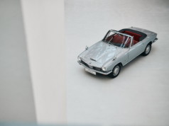 Historia z Dingolfing: Glas, Frua i M10