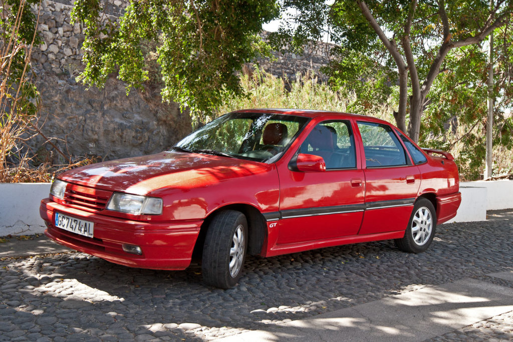 Wyspy Kanaryjskie Gran Canaria Agaete Opel Vectra A GT