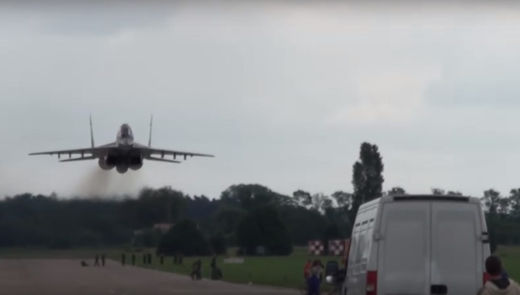 Low pass MiG-29