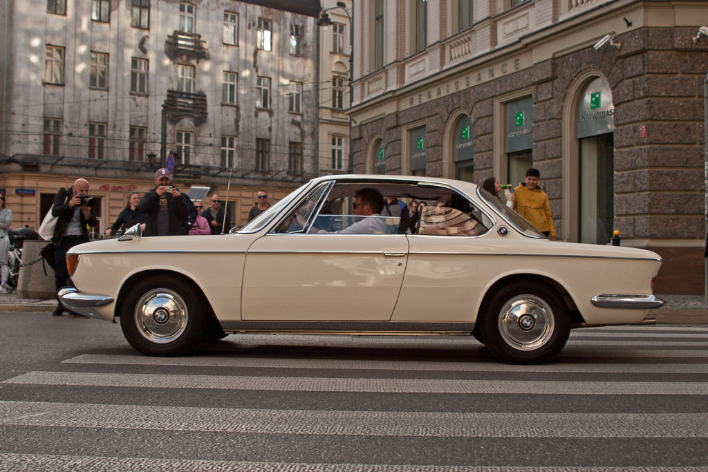 youngtimer warsaw fotospot