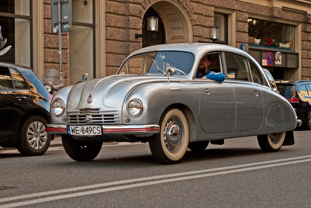 youngtimer warsaw fotospot