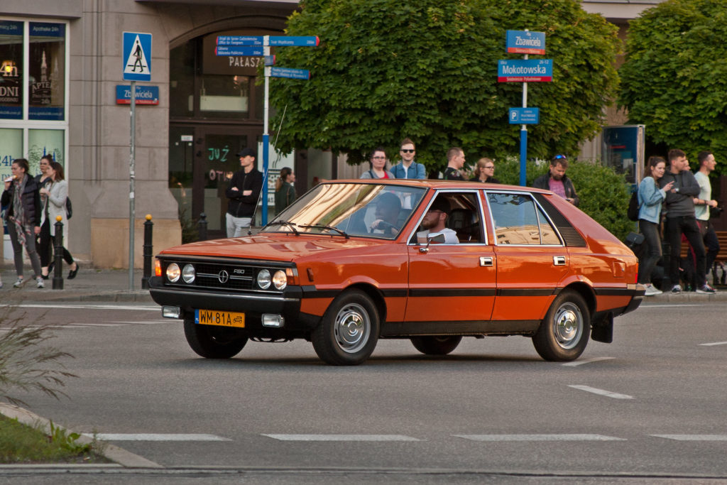 youngtimer warsaw fotospot