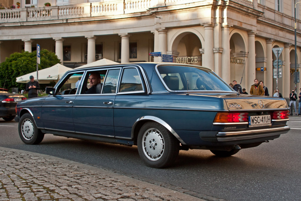 youngtimer warsaw fotospot