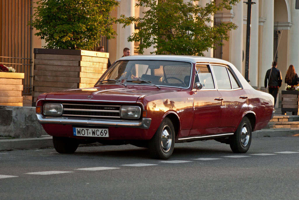 youngtimer warsaw fotospot