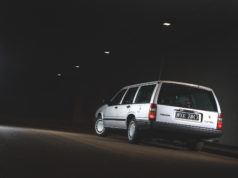 Wyrób rzemieślniczy Volvo 740 kombi tył