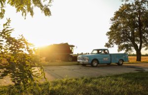 Z drogi, wóz narzędziowy jedzie!