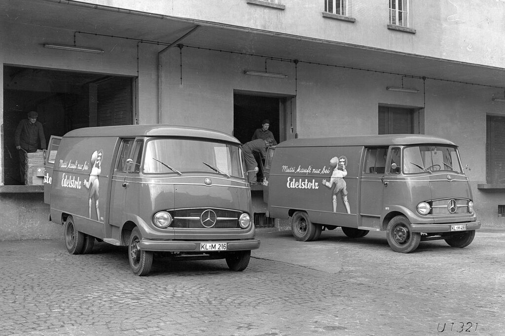 Mercedes L 319